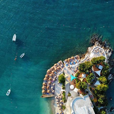 Manta Hotel クサミル エクステリア 写真