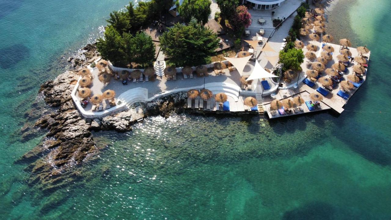 Manta Hotel クサミル エクステリア 写真