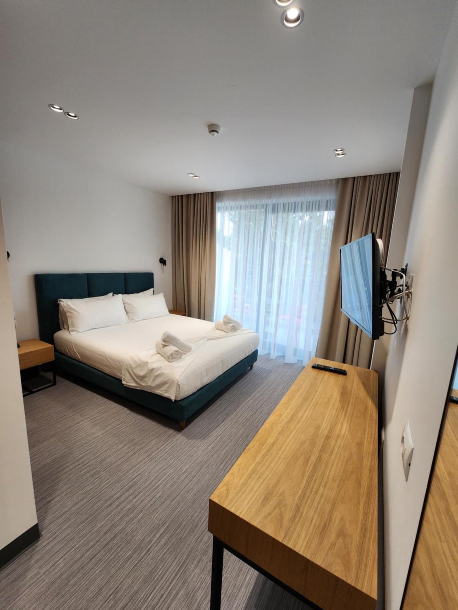 Manta Hotel クサミル エクステリア 写真
